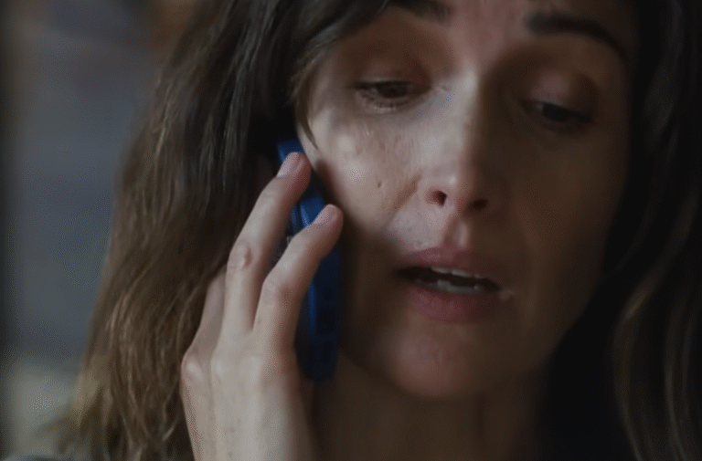 Rose Byrne Earns Acclaim for Dark Comedy “If I Had Legs I’d Kick You”
