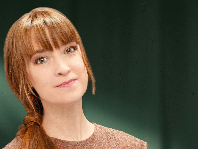 Comedian Mary Mack Returns to Bemidji With New Material at Rail River Folk School