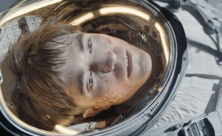 Bong Joon Ho’s Sci-Fi Comedy Mickey 17 Lands on Streaming With Dark Humor, Clones, and Sharp Social Commentary