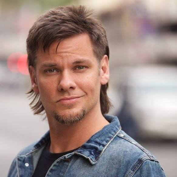 Theo Von’s Background, Comedy Career, Podcast Success, and Net Worth Explained in Detail