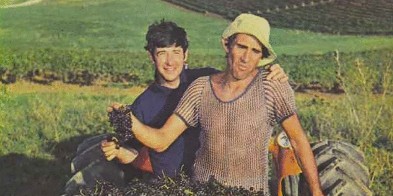 Dave Allen’s Unexpected Australian Film Detour in the 1970 Comedy Squeeze A Flower